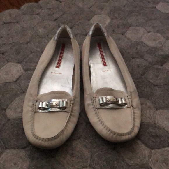 Prada cream and silver moccasin flats 9.5 gently used. - Picture 2 of 8